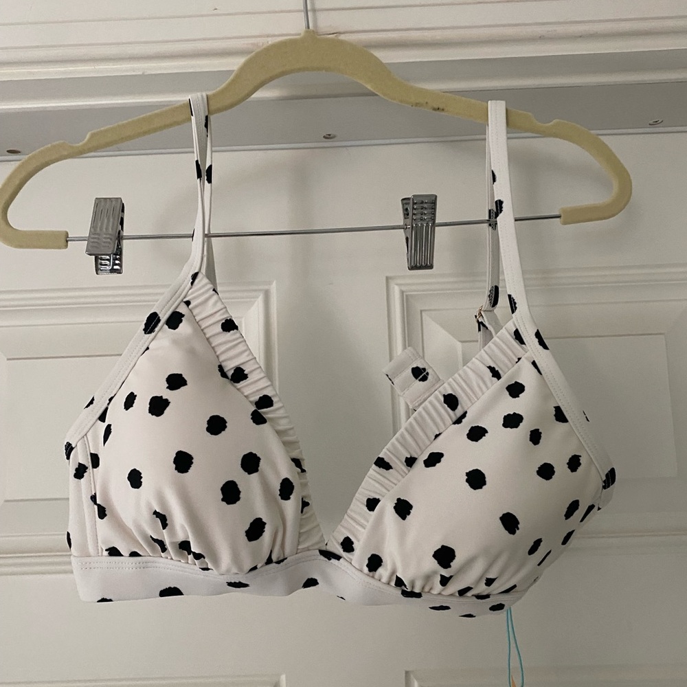 Super cute never work target high waisted bathing suit!